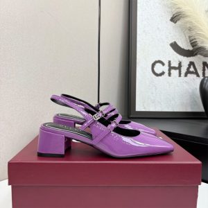Gucci Women’s pump with Double G