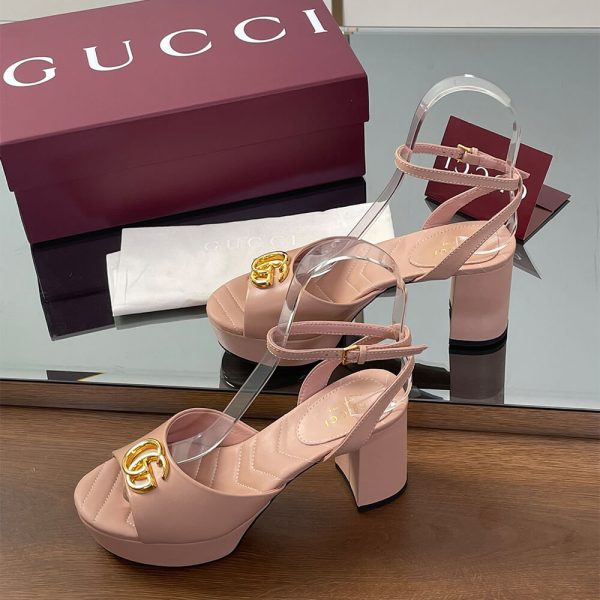 GUCCI Women’s platform sandal with Double G