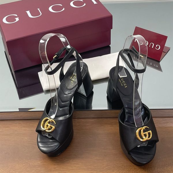 GUCCI Women’s platform sandal with Double G
