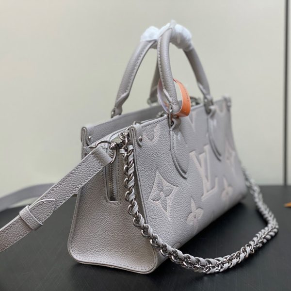 LV OnTheGo East West Chain(HIGH-END GRADE)
