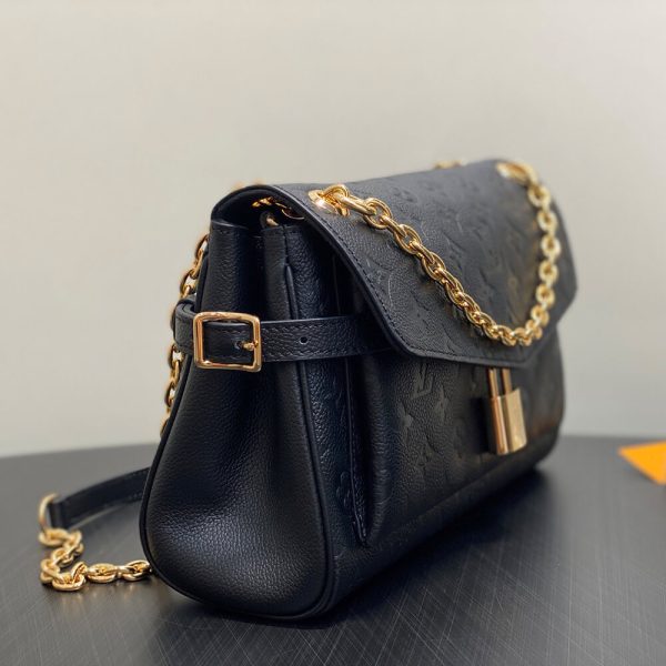LV Anytime Flap Bag(high-end grade)