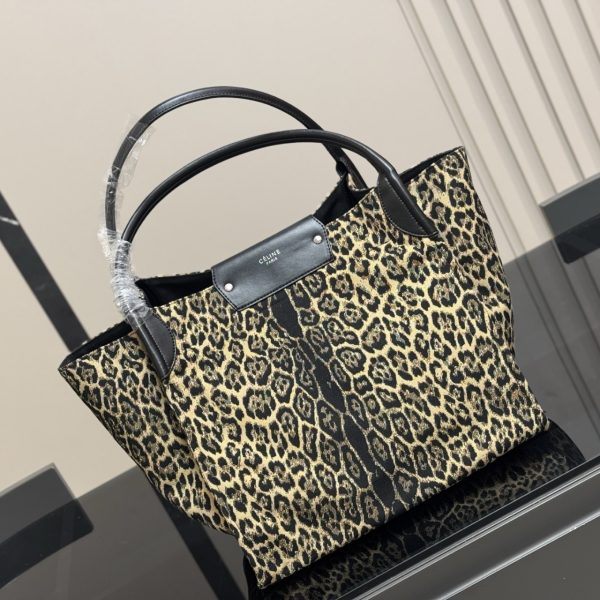CELINE LEOPARD PRINT CANVAS TOTE BAG 32CM