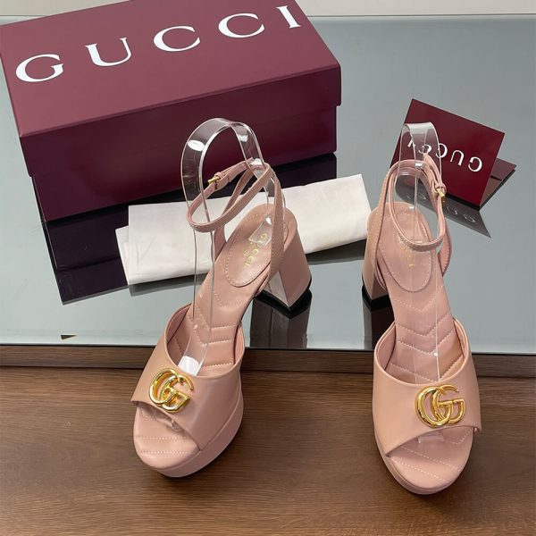 GUCCI Women’s platform sandal with Double G