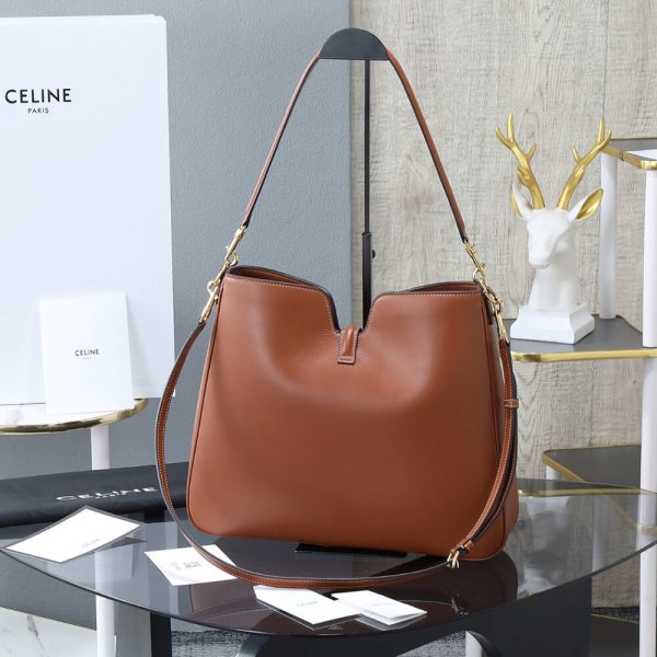 CELINE MEDIUM CAMILLE 16 SOFT BAG IN SMOOTH CALFSKIN