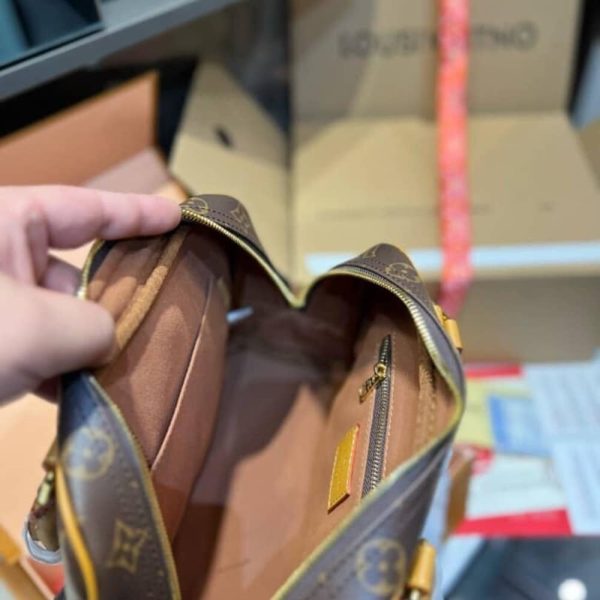 LOUIS VUITTON MANHATTAN PM BAG MONOGRAM CANVAS BROWN 29CM