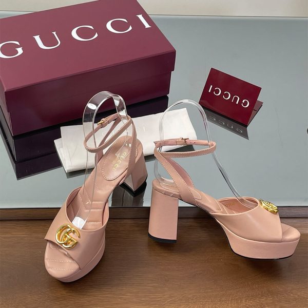 GUCCI Women’s platform sandal with Double G