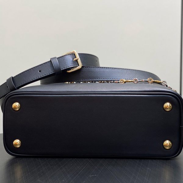 LV Capucines MM Souple(HIGH-END GRADE)