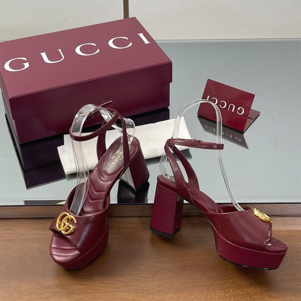 GUCCI Women’s platform sandal with Double G