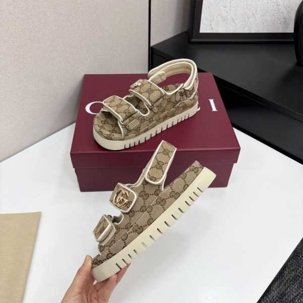 GUCCI Women’s sandal with Double G
