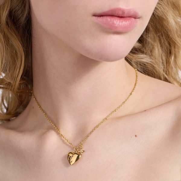 LOUIS VUITTON BLOOMING HEART NECKLACE GOLD M02310
