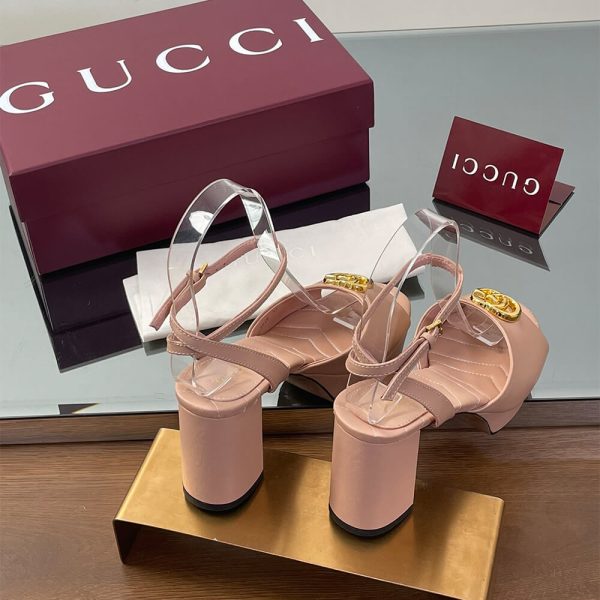 GUCCI Women’s platform sandal with Double G