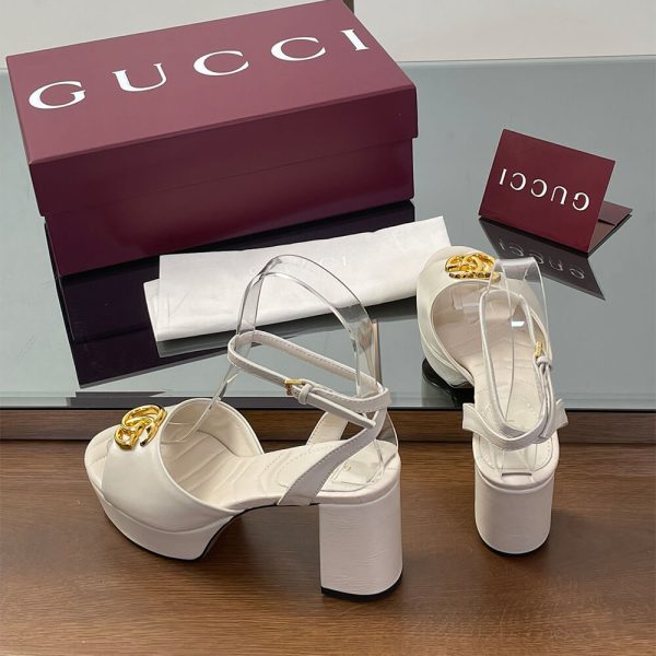 GUCCI Women’s platform sandal with Double G