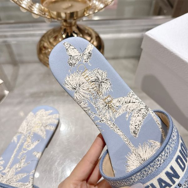 DIOR Dway Slide
