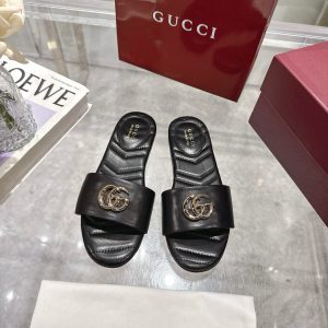 GUCCI WOMEN SLIDE SANDAL WITH DOUBLE G BLACK ‎832449 BKO00 1000