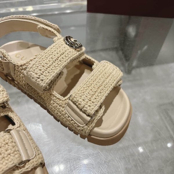 GUCCI WOMEN SANDAL WITH DOUBLE G BEIGE CROCHET ‎835086 FAEQ2 9552
