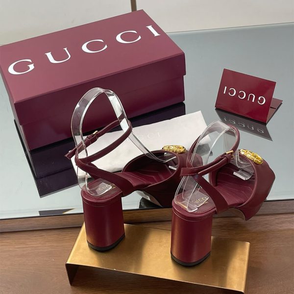 GUCCI Women’s platform sandal with Double G
