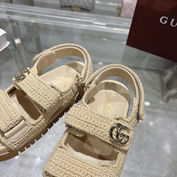 GUCCI WOMEN SANDAL WITH DOUBLE G BEIGE CROCHET ‎835086 FAEQ2 9552