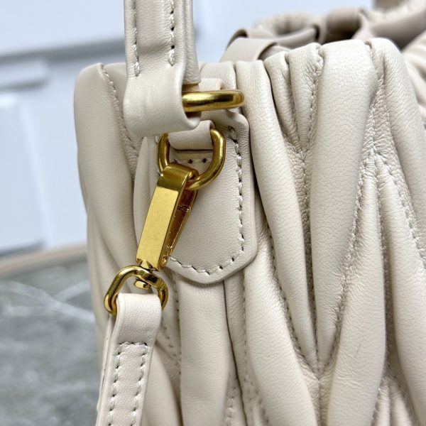 MIU MIU MATELASSÉ NAPPA LEATHER BAG WHITE 17CM 5BE084 N88 F0009