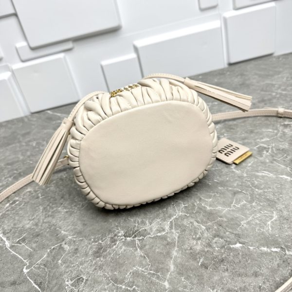 MIU MIU MATELASSÉ NAPPA LEATHER BAG WHITE 17CM 5BE084 N88 F0009