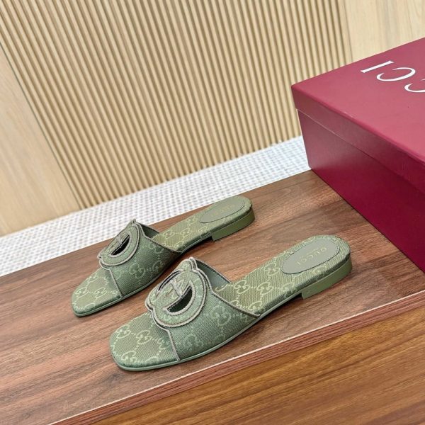 GUCCI WOMEN SLIDE SANDAL WITH INTERLOCKING G GREEN GG CANVAS‎ ‎790447 9SF00 3005