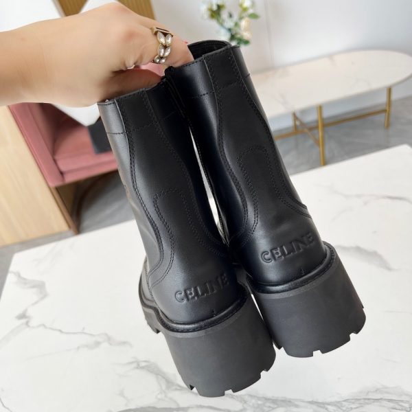 CELINE TRIOMPHE RANGERS MID LACE UP BOOT IN SHINY BULL BLACK 357583579C38NO