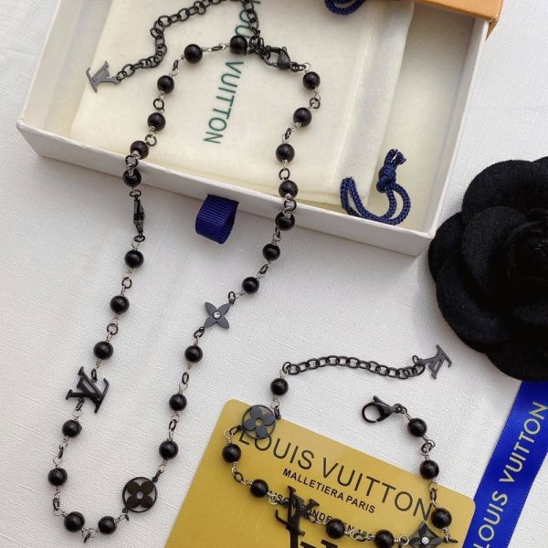 LOUIS VUITTON LV PEARLS NECKLACE BLACK M02445