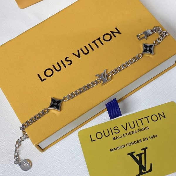 LOUIS VUITTON LV SPIKE BRACELET SILVER M1520A