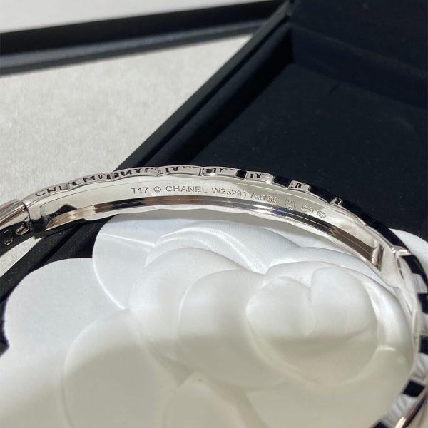CHANEL COCO CRUSH bracelet
