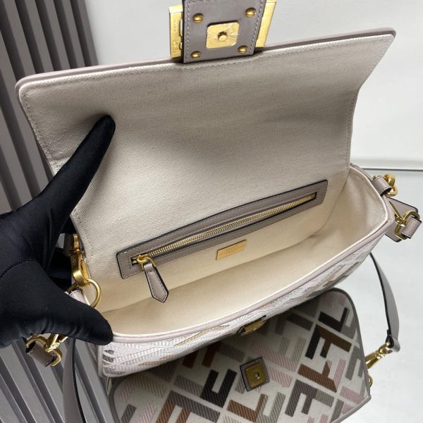Fendi Baguette
