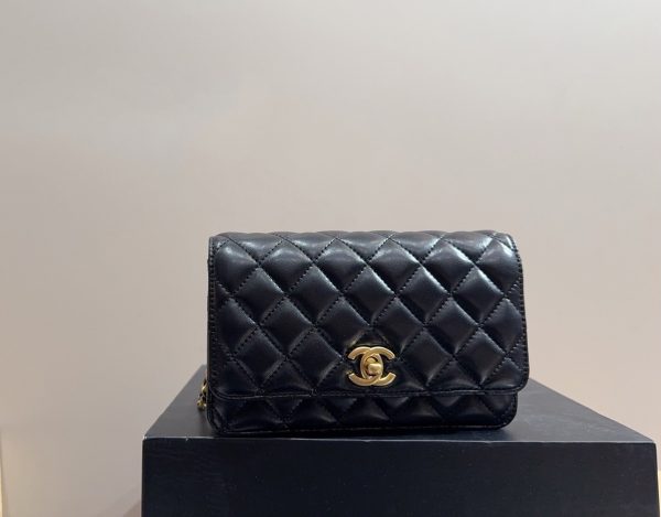 CHANEL DIAMOND BALL LAMBSKIN BLACK