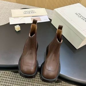 Alexander McQueen The Brogue Chelsea Boots