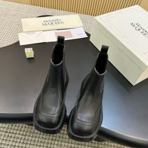 Alexander McQueen The Brogue Chelsea Boots