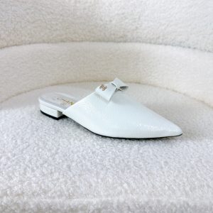 CHANEL 25A Crumpled Patent Sandals