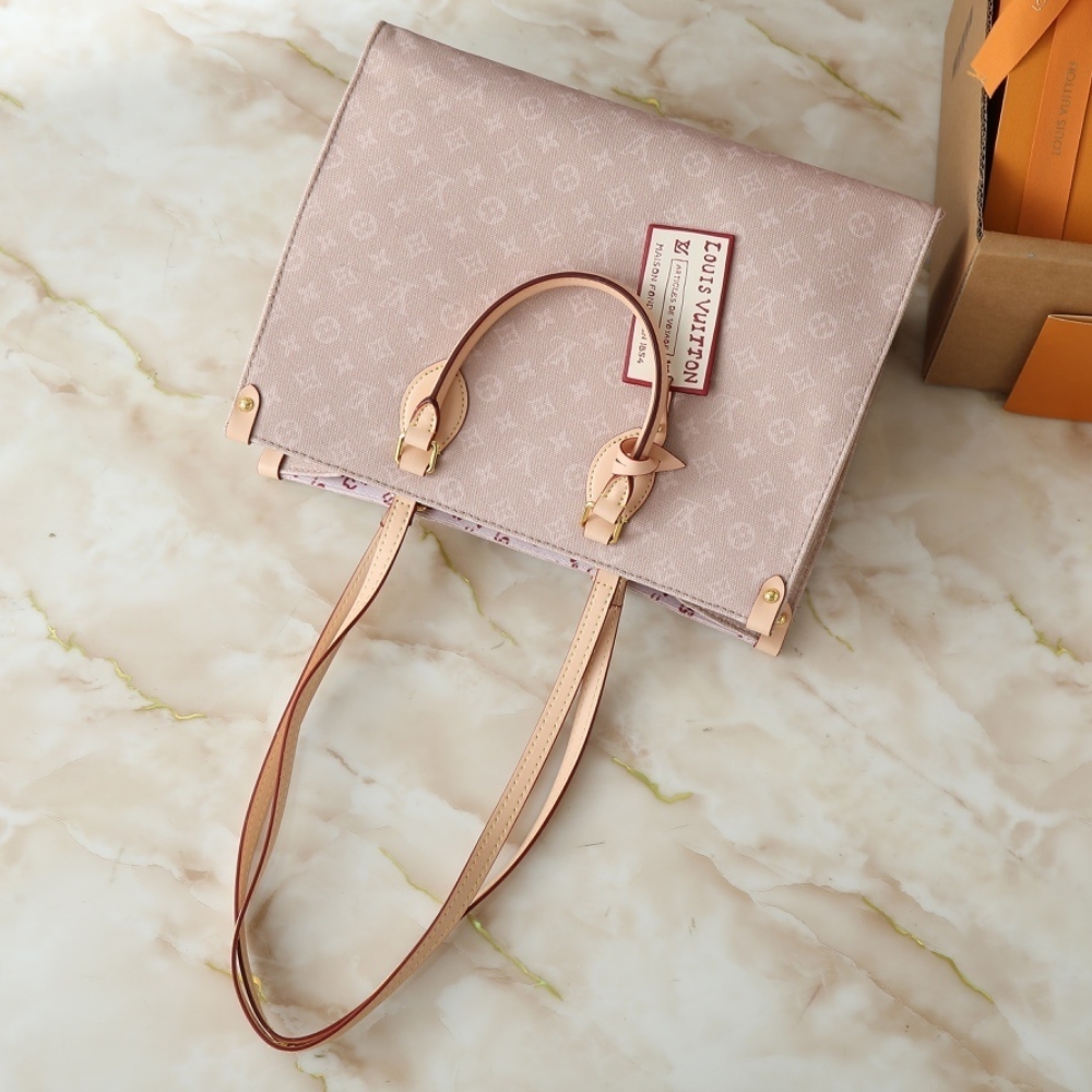 LOUIS VUITTON ONTHEGO ORGANIZER MEOWGRAM BEIGE 37CM M15136 LOUIS VUITTON ONTHEGO ORGANIZER MEOWGRAM BEIGE 37CM M15136