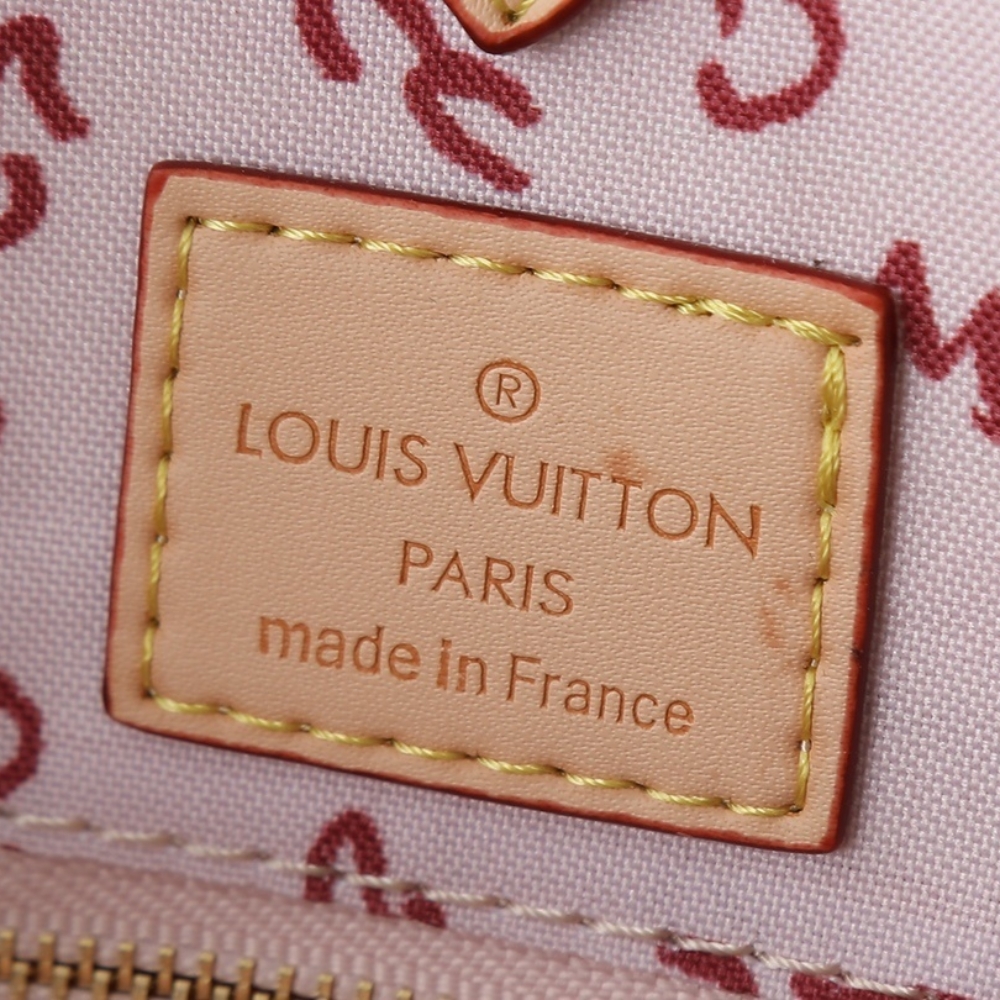 LOUIS VUITTON ONTHEGO ORGANIZER MEOWGRAM BEIGE 37CM M15136 LOUIS VUITTON ONTHEGO ORGANIZER MEOWGRAM BEIGE 37CM M15136