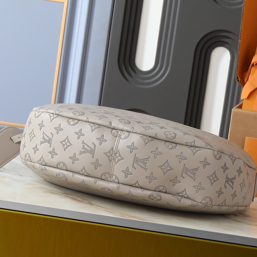 LOUIS VUITTON HOBO HAMAC SABLE 39CM M24468 LOUIS VUITTON HOBO HAMAC SABLE 39CM M24468