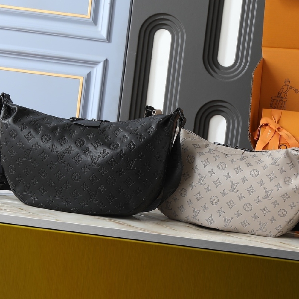 LOUIS VUITTON HOBO HAMAC SABLE 39CM M24468 LOUIS VUITTON HOBO HAMAC SABLE 39CM M24468