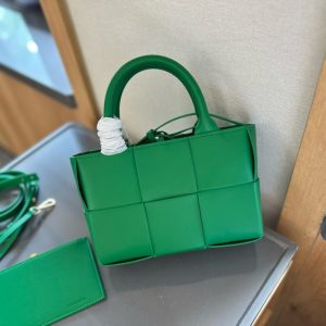 BOTTEGA VENETA SMALL ARCO TOTE GREEN 24CM