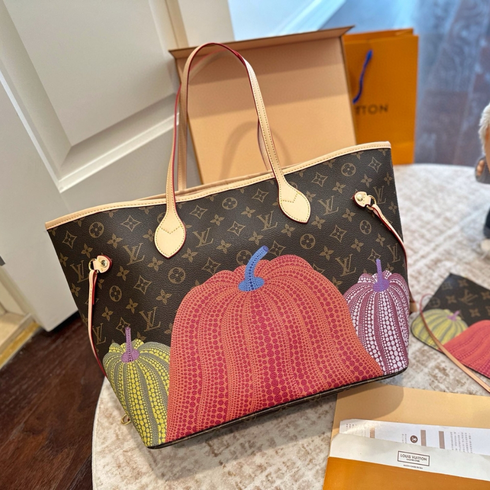LOUIS VUITTON X YAYOI KUSAMA NEVERFULL MM MONOGRAM PUMPKIN DOTS RED 31CM LOUIS VUITTON X YAYOI KUSAMA NEVERFULL MM MONOGRAM PUMPKIN DOTS RED 31CM