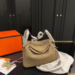 HERMES LINDY 26 TRENCH BEIGE 25CM