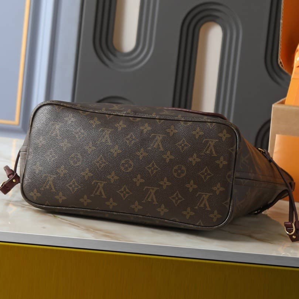 LOUIS VUITTON NEVERFULL INSIDE OUT MM MONOGRAM WINE 31CM M25663 LOUIS VUITTON NEVERFULL INSIDE OUT MM MONOGRAM WINE 31CM M25663