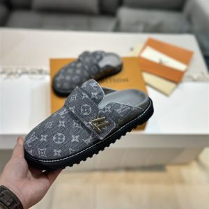 LOUIS VUITTON LV COSY COMFORT MULE GRAY