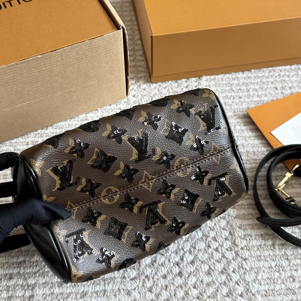 LOUIS VUITTON SPEEDY BANDOULIERE 20 MONOGRAM CANVAS BROWN 20CM LOUIS VUITTON SPEEDY BANDOULIERE 20 MONOGRAM CANVAS BROWN 20CM