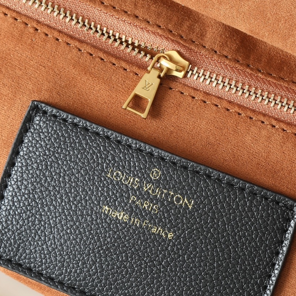 LOUIS VUITTON SOFT TWIST BLACK 27CM M24639 LOUIS VUITTON SOFT TWIST BLACK 27CM M24639