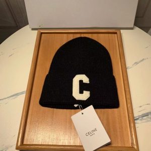 CELINE INITIAL BEANIE BLACK