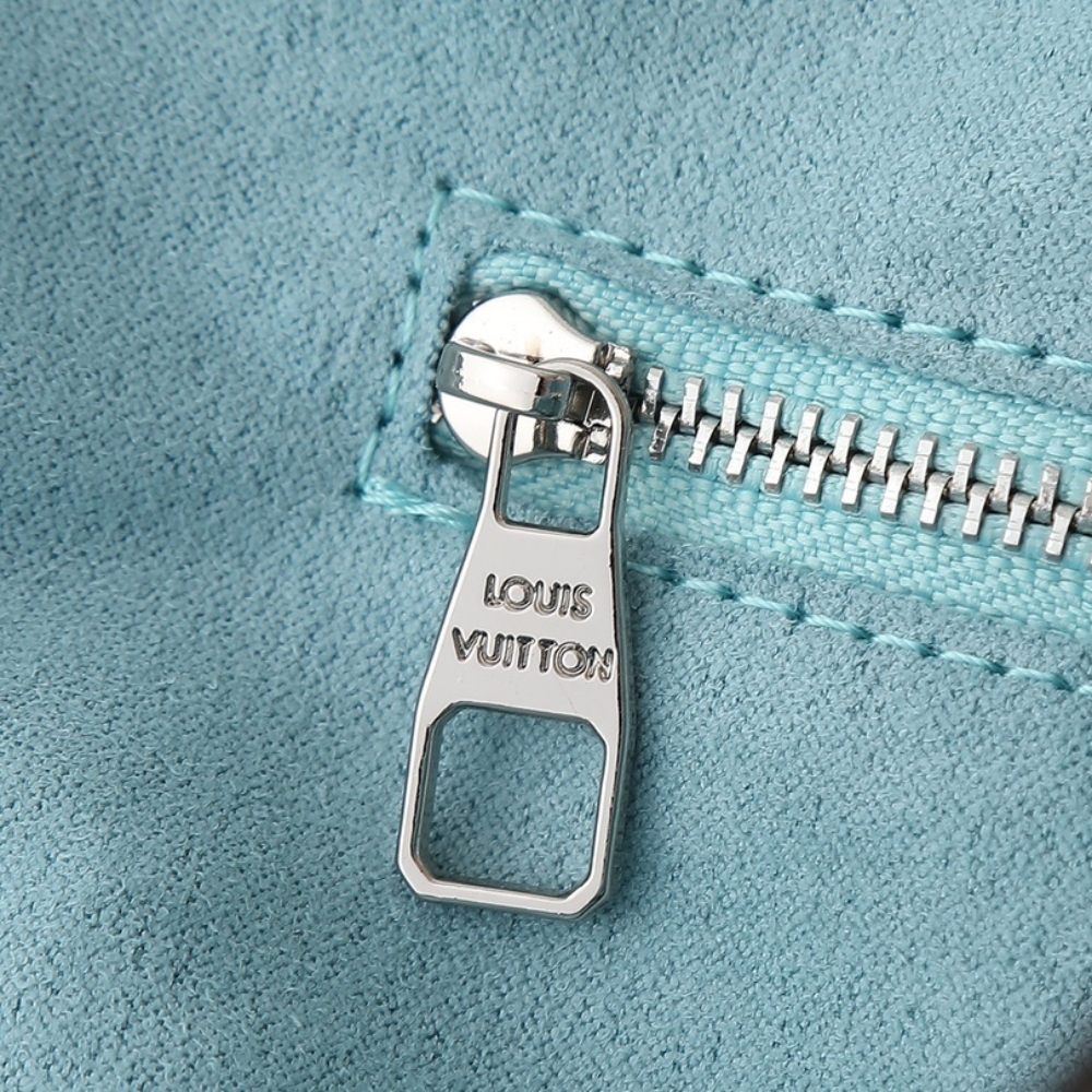 LOUIS VUITTON ODÉON MM MONOGRAM BEIGE SUEDE 30CM LOUIS VUITTON ODÉON MM MONOGRAM BEIGE SUEDE 30CM