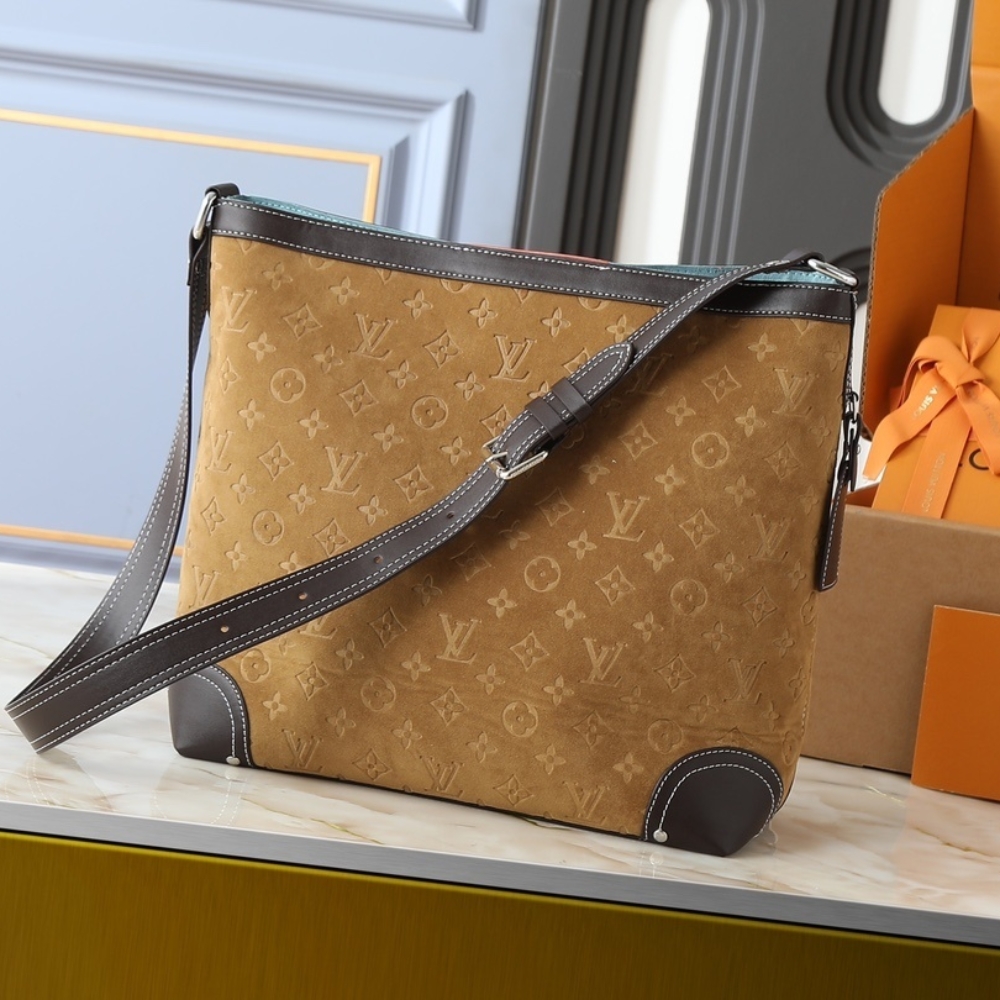 LOUIS VUITTON ODÉON MM MONOGRAM BEIGE SUEDE 30CM LOUIS VUITTON ODÉON MM MONOGRAM BEIGE SUEDE 30CM