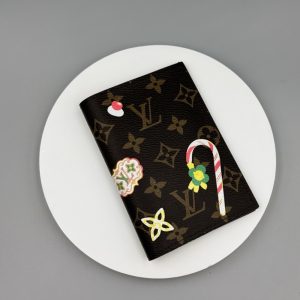 LOUIS VUITTON PASSPORT COVER CANDY RED 14CM M12219