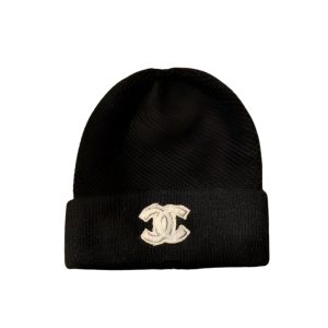 CHANEL CC LOGO CASHMERE BEANIE BLACK