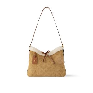 LOUIS VUITTON CARRYALL PM MAHINA 29CM LOUIS VUITTON CARRYALL PM MAHINA 29CM